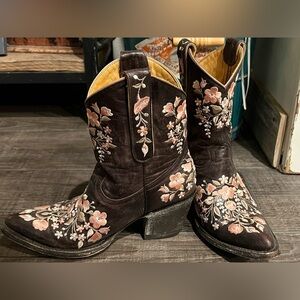 Gorgeous Old Gringo Boots